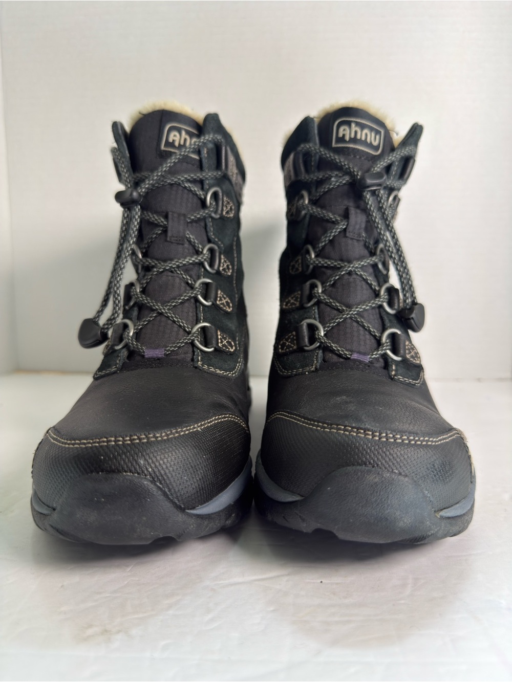 Ahnu Women’s Black Lace-Up Insulated Outdoor Hiking Boots Sz 8